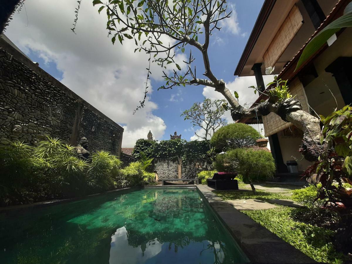 Pondok Wira Ubud ภายนอก รูปภาพ
